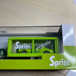 M2 1:164 1970 Chevrolet c60 truck 1972 & Camaro396